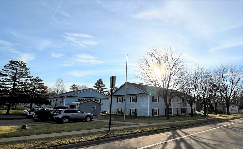 Ellsworth Apartments, 610 S. Hillsdale Street, Homer, MI RentCafe